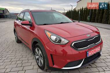 Позашляховик / Кросовер Kia Niro 2018 в Кам'янець-Подільському