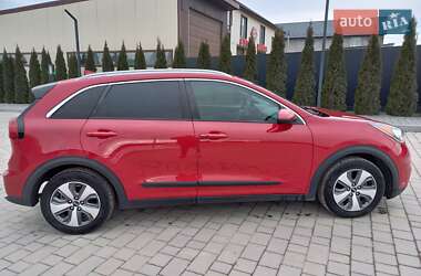 Позашляховик / Кросовер Kia Niro 2018 в Кам'янець-Подільському