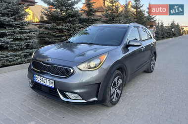 Позашляховик / Кросовер Kia Niro 2017 в Львові