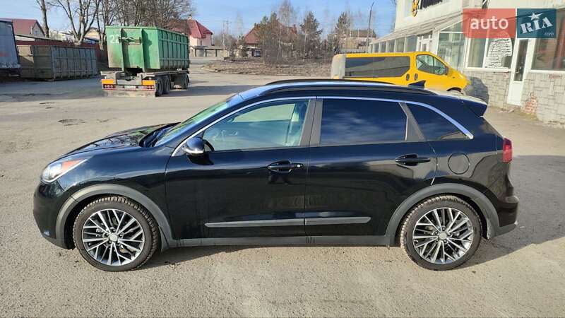 Внедорожник / Кроссовер Kia Niro 2017 в Львове
