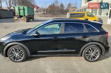 Позашляховик / Кросовер Kia Niro 2017 в 