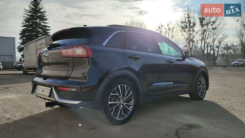 Внедорожник / Кроссовер Kia Niro 2017 в Львове