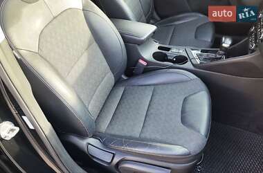 Позашляховик / Кросовер Kia Niro 2017 в 