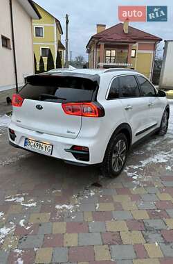 Позашляховик / Кросовер Kia Niro 2018 в Львові