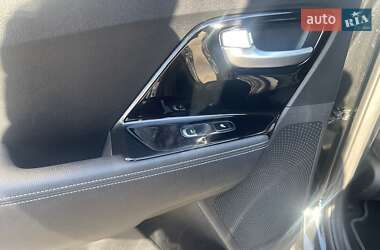 Позашляховик / Кросовер Kia Niro 2019 в 