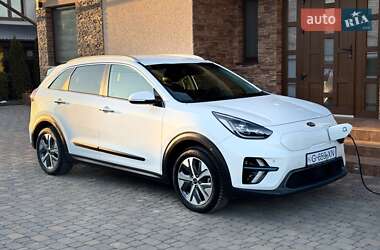 Позашляховик / Кросовер Kia Niro 2019 в Чернівцях