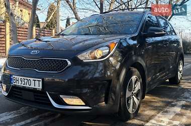 Внедорожник / Кроссовер Kia Niro 2016 в Одессе