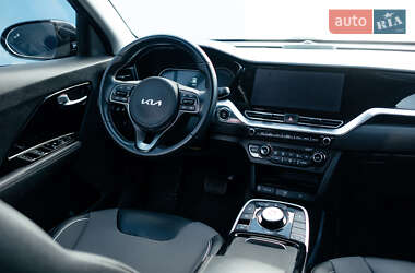 Позашляховик / Кросовер Kia Niro 2022 в 
