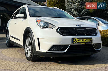 Позашляховик / Кросовер Kia Niro 2017 в Львові