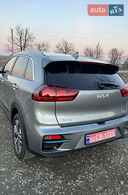 Внедорожник / Кроссовер Kia Niro 2022 в 