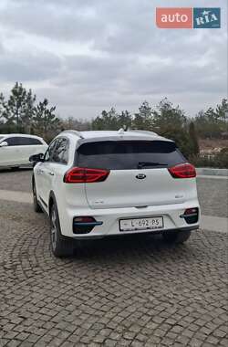 Позашляховик / Кросовер Kia Niro 2021 в Дніпрі