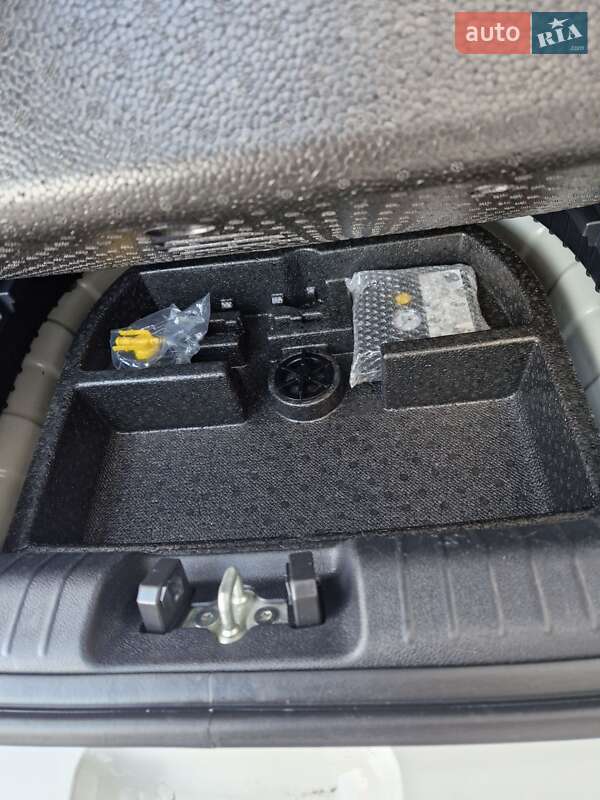 Позашляховик / Кросовер Kia Niro 2020 в Хмельницькому