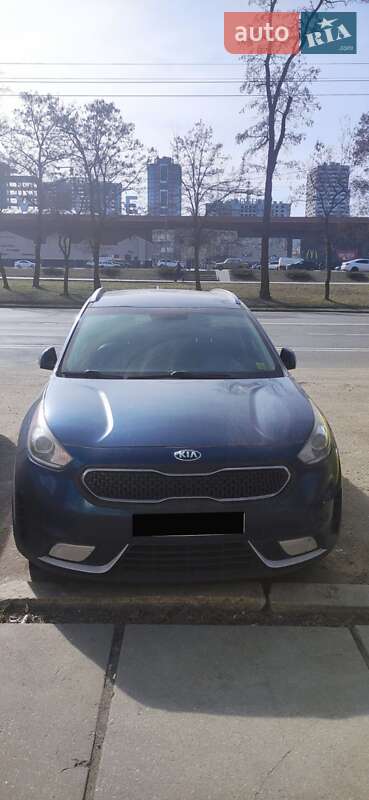 Внедорожник / Кроссовер Kia Niro 2017 в Киеве фото 9 Внедорожник / Кроссовер Kia Niro 2017 в Киеве