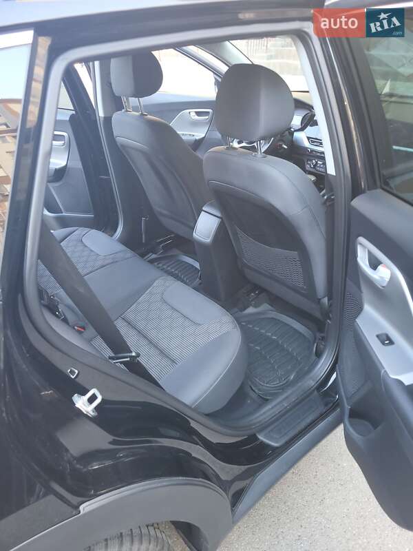 Позашляховик / Кросовер Kia Niro 2019 в Вишневому