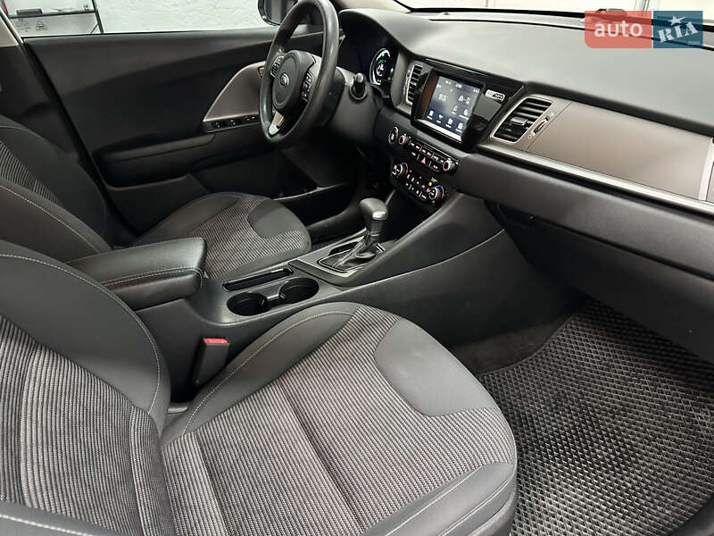 Внедорожник / Кроссовер Kia Niro 2019 в Львове