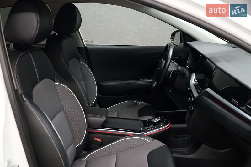 Позашляховик / Кросовер Kia Niro 2021 в Києві фото 9 Позашляховик / Кросовер Kia Niro 2021 в Києві
