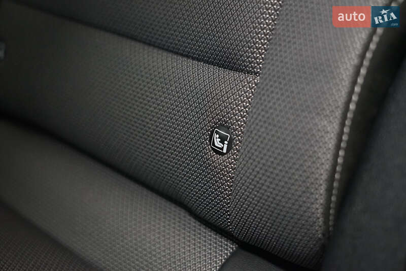 Позашляховик / Кросовер Kia Niro 2021 в Києві фото 24 Позашляховик / Кросовер Kia Niro 2021 в Києві