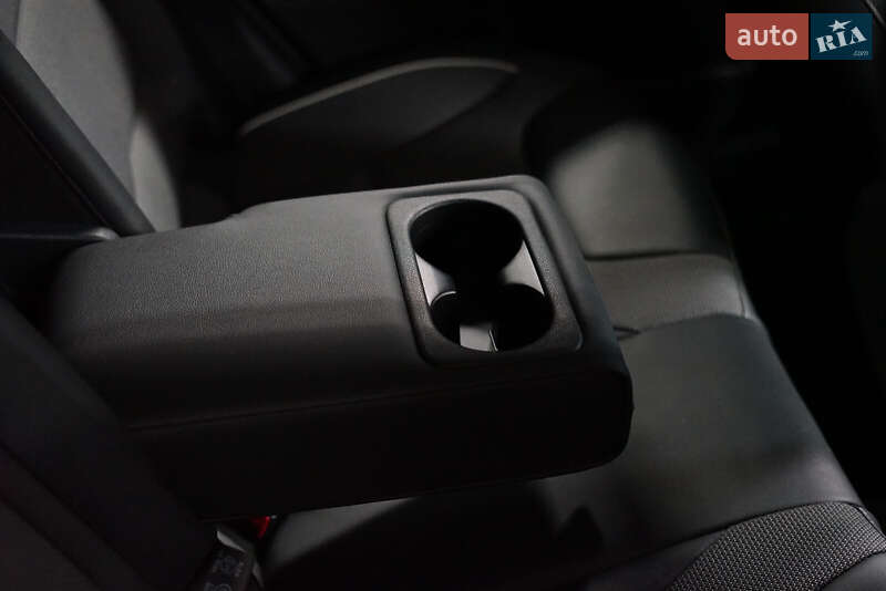 Позашляховик / Кросовер Kia Niro 2021 в Києві фото 28 Позашляховик / Кросовер Kia Niro 2021 в Києві