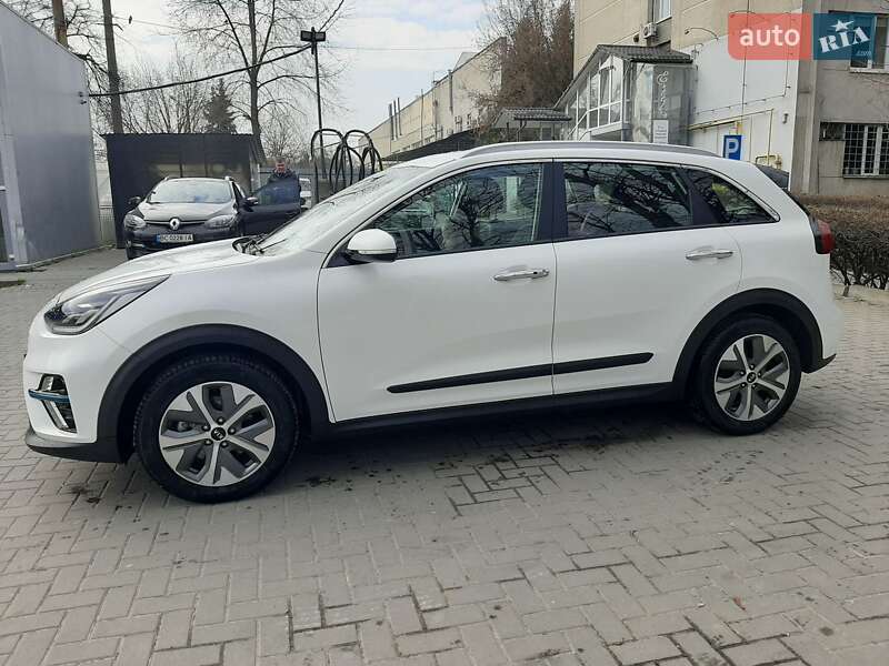 Внедорожник / Кроссовер Kia Niro 2019 в Львове