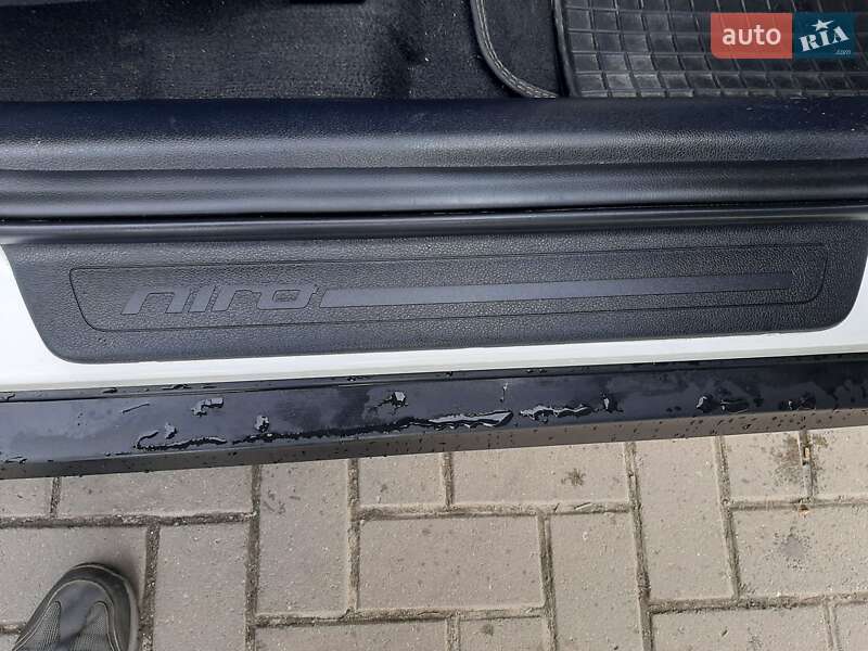 Внедорожник / Кроссовер Kia Niro 2019 в Львове
