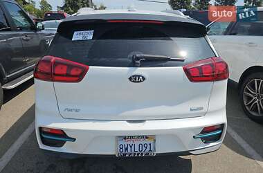 Позашляховик / Кросовер Kia Niro 2021 в 