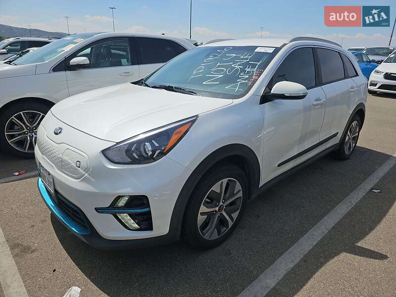 Позашляховик / Кросовер Kia Niro 2021 в 