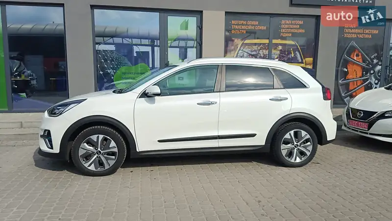 Позашляховик / Кросовер Kia Niro 2020 в 