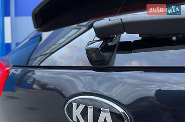 Внедорожник / Кроссовер Kia Niro 2019 в 