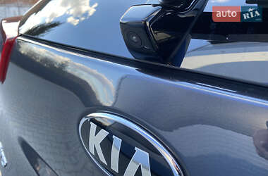 Внедорожник / Кроссовер Kia Niro 2019 в 