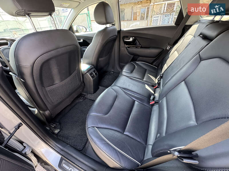 Внедорожник / Кроссовер Kia Niro 2018 в Одессе