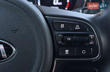 Внедорожник / Кроссовер Kia Niro 2020 в 