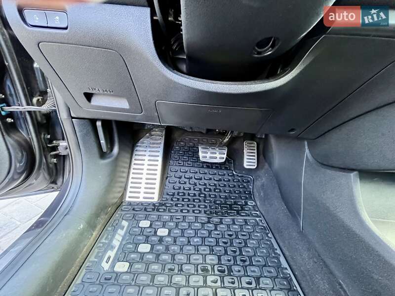 Позашляховик / Кросовер Kia Niro 2019 в Львові фото 16 Позашляховик / Кросовер Kia Niro 2019 в Львові