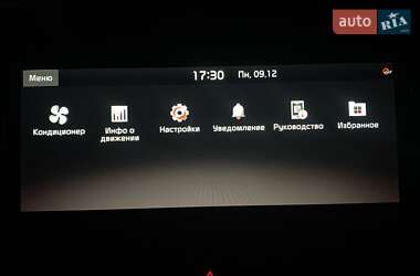 Позашляховик / Кросовер Kia Niro 2020 в 