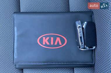 Внедорожник / Кроссовер Kia Niro 2020 в 