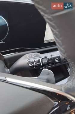 Позашляховик / Кросовер Kia Niro 2023 в Долині