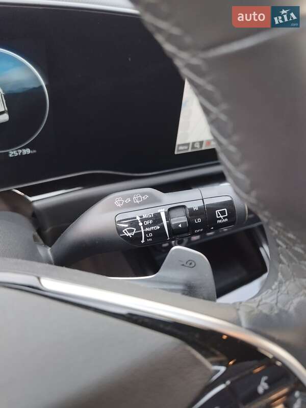 Позашляховик / Кросовер Kia Niro 2023 в Долині