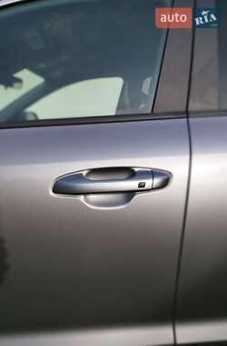 Позашляховик / Кросовер Kia Niro 2023 в Долині