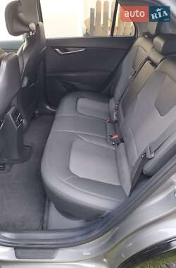 Позашляховик / Кросовер Kia Niro 2023 в Долині