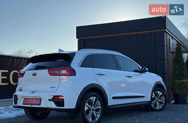 Позашляховик / Кросовер Kia Niro 2019 в 