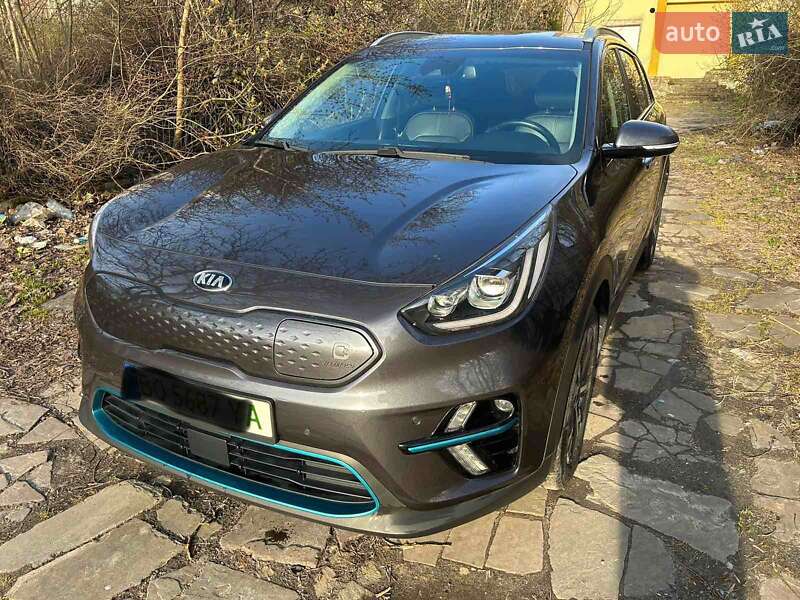 Позашляховик / Кросовер Kia Niro 2020 в Тернополі
