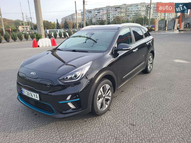 Позашляховик / Кросовер Kia Niro 2019 в 