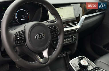 Внедорожник / Кроссовер Kia Niro 2021 в 
