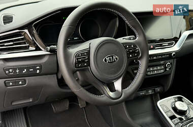 Внедорожник / Кроссовер Kia Niro 2021 в 