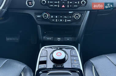 Внедорожник / Кроссовер Kia Niro 2019 в 