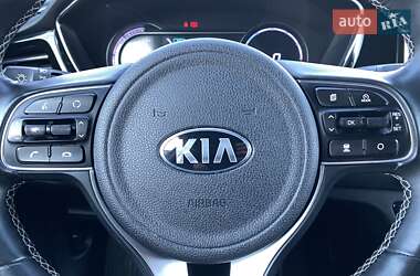 Внедорожник / Кроссовер Kia Niro 2021 в 