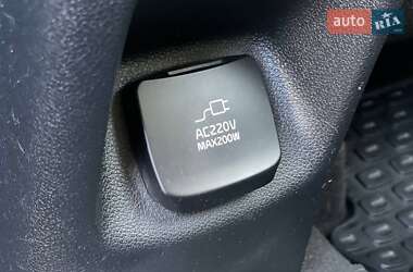Внедорожник / Кроссовер Kia Niro 2016 в 
