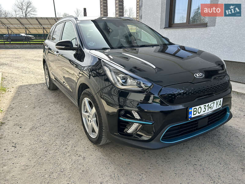 Внедорожник / Кроссовер Kia Niro 2019 в Подгайцах