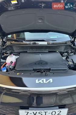 Позашляховик / Кросовер Kia Niro 2023 в 