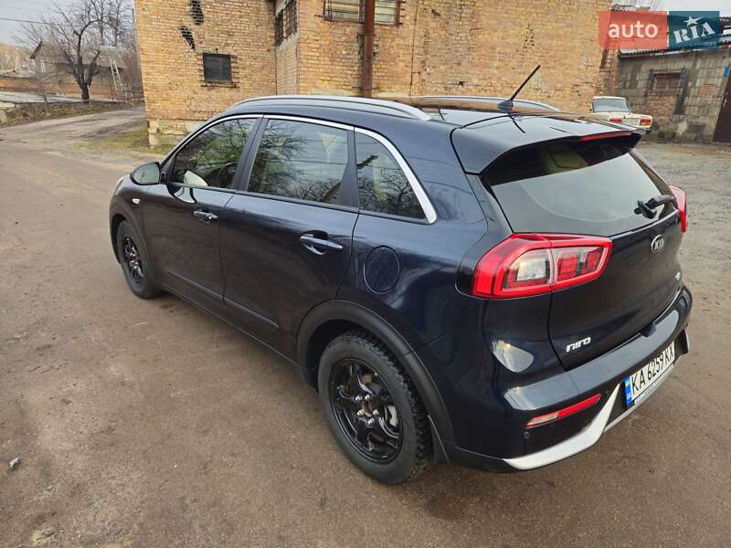 Позашляховик / Кросовер Kia Niro 2016 в Бердичеві