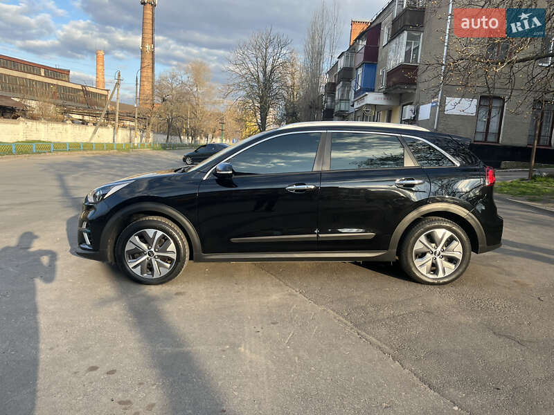 Внедорожник / Кроссовер Kia Niro 2020 в Первомайске